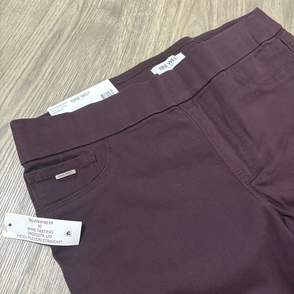 Nine West Straight Leg Heidi Pull On Pants Sz 10 Burgundy Stretch Classic Career - Picture 9 of 11